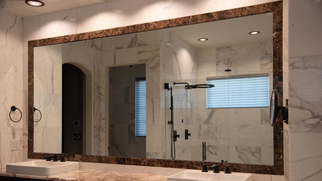 bathroom-mirror-and-countertop
